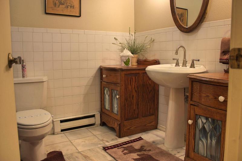 Queen Room with Two Queen Beds - Disability Access image 2