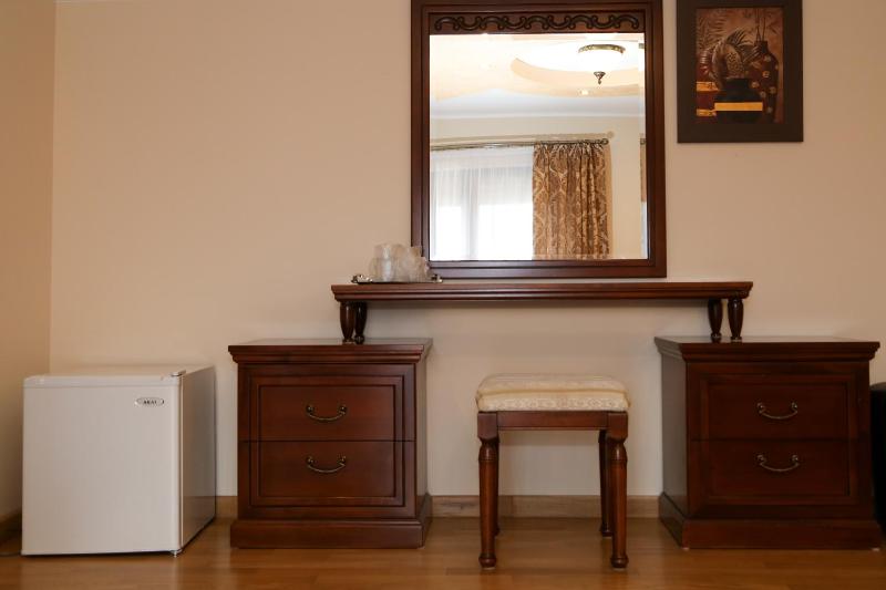 Double Room with Balcony (2 Adults + 1 Child) image 2