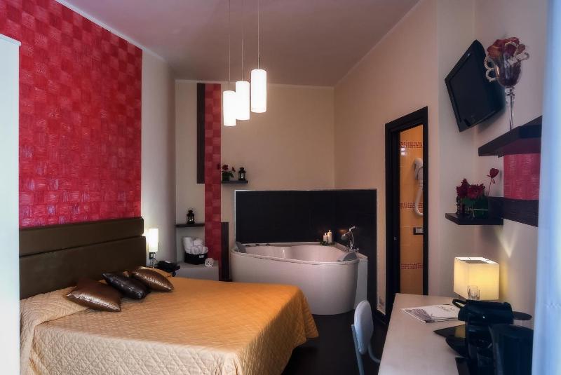 Superior Double Room with Sea View image 4