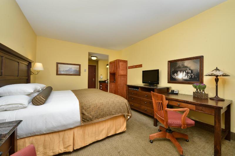 King Room image 4