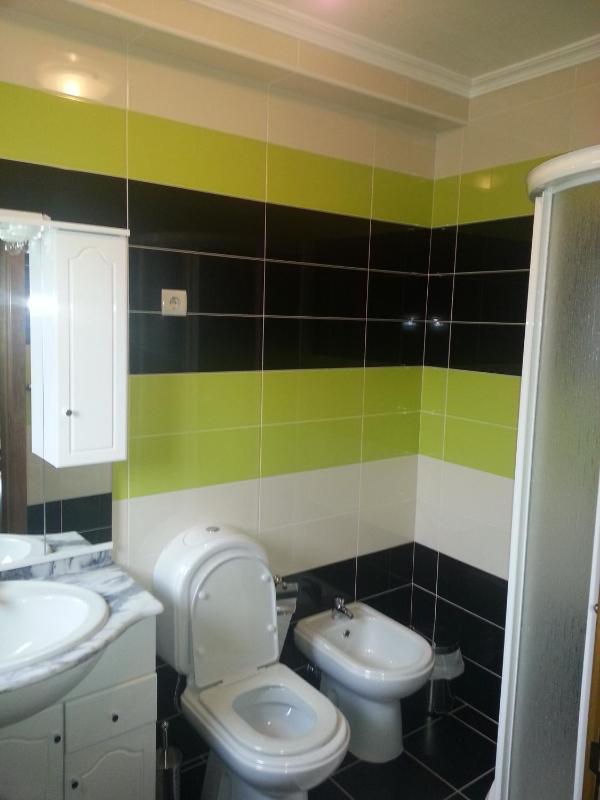Double Room with Extra Bed image 2