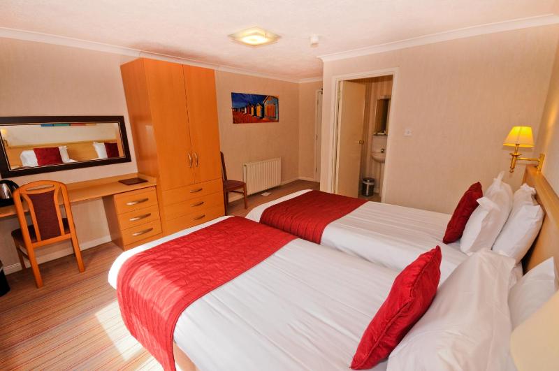 Denewood Hotel - image 9