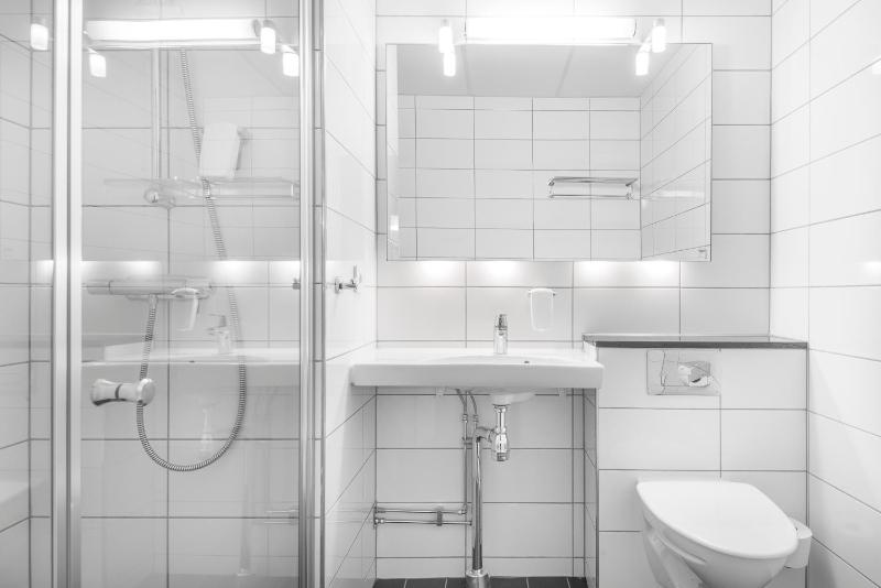 Standard Double or Twin Room image 2