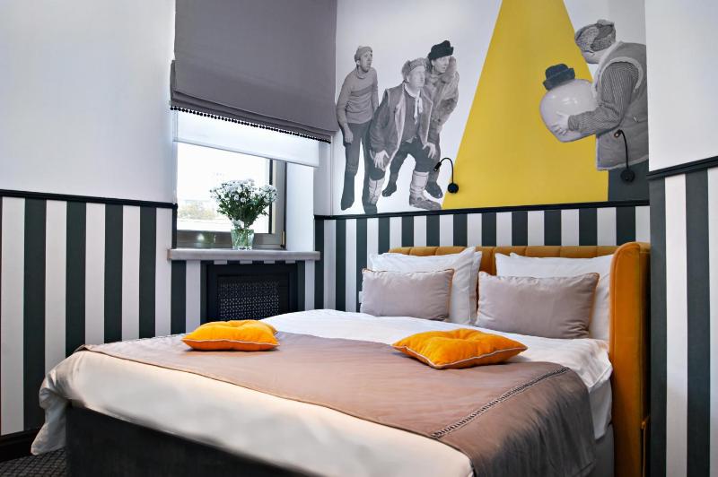 Standard Queen Room image 1