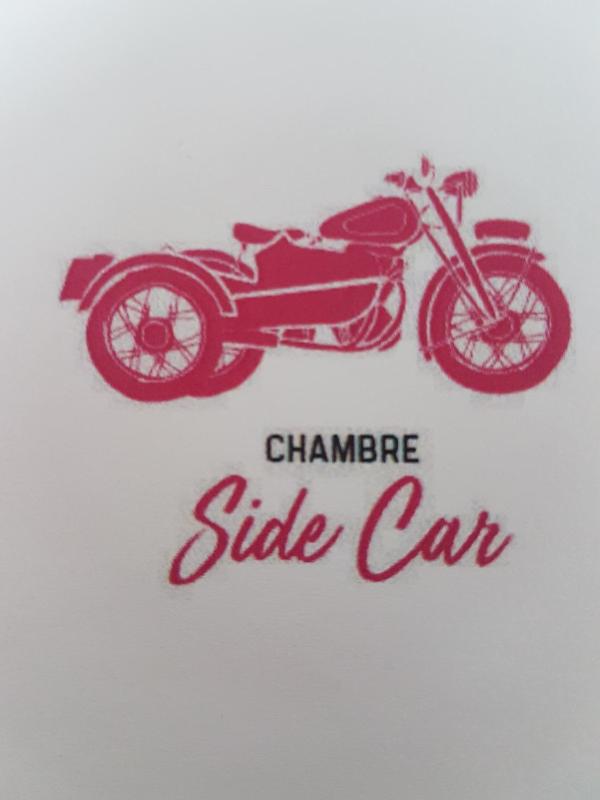 Side Car Room image 4