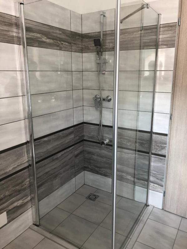 Deluxe Family Room image 2