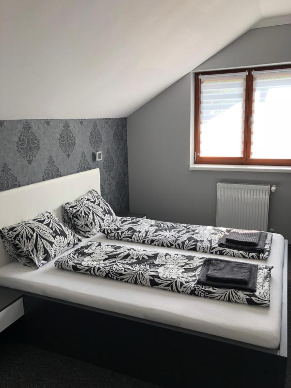 Deluxe Suite image 4