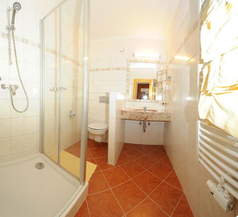 Double Room image 2