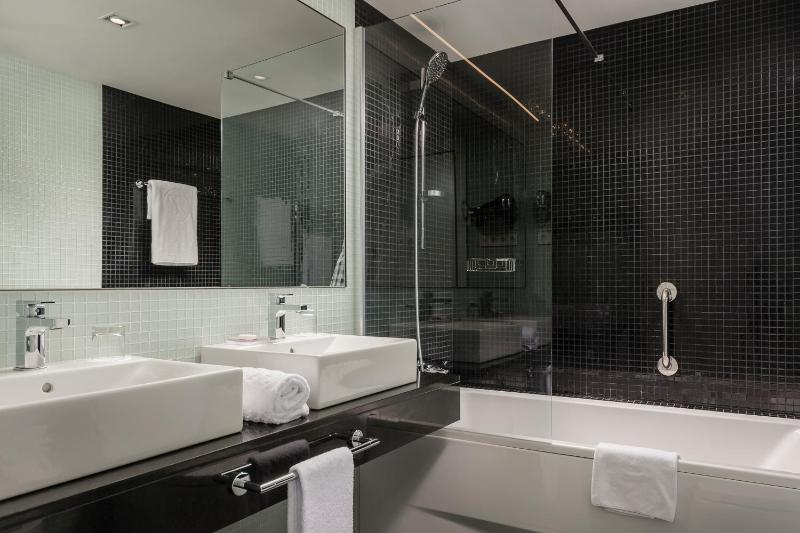 Superior Double Room image 4