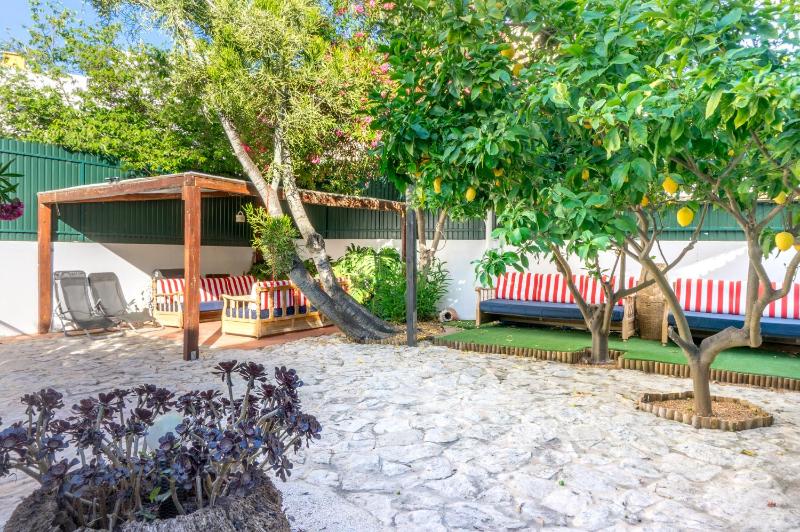 Double Room with Private Bathroom and Pátio View image 4