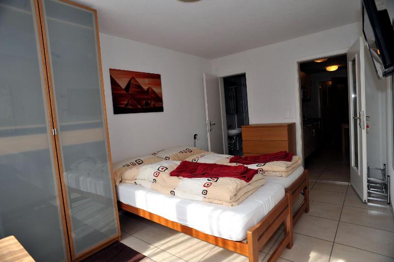 Double Room image 4
