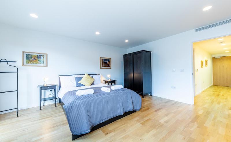Apartment image 2
