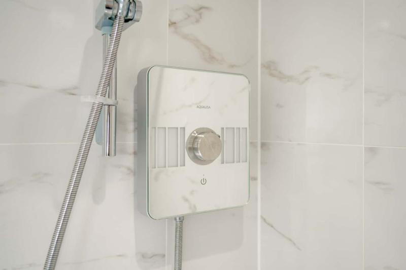 Studio Apartment image 2