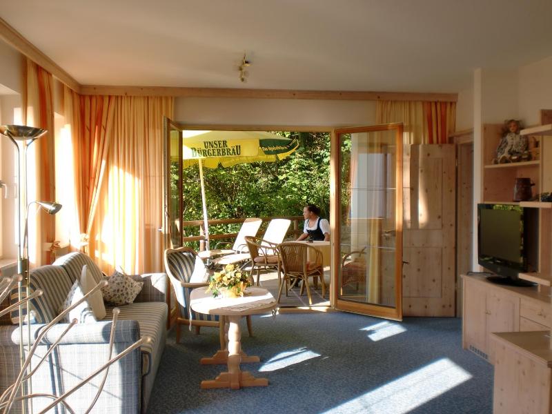 Luxury Suite image 2