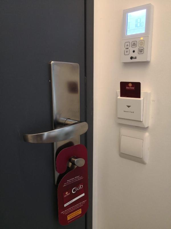 Double Room - Disability Access image 4
