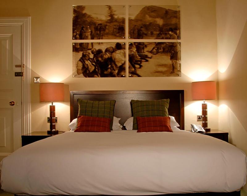 Double Room image 3