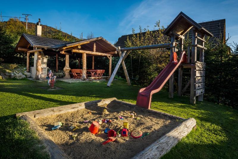 Chalet image 3