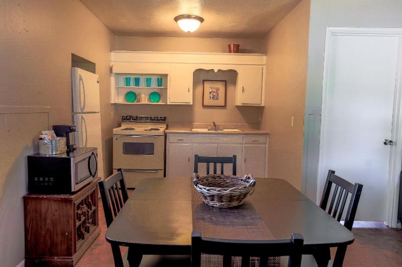 Cabin 22 Pond Side Pet-Friendly 2 Bed 1 Bath 4 Queen Beds image 3
