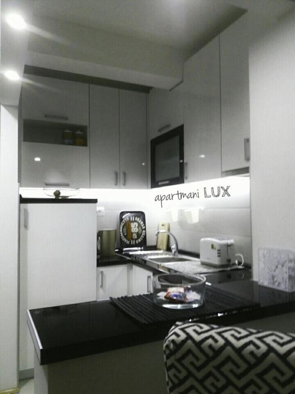 Apartmani LUX Tamara - image 10