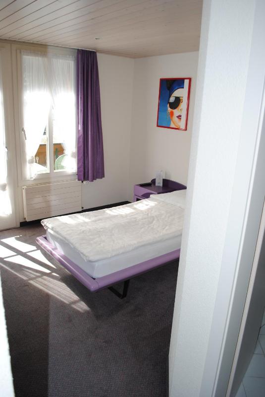 Budget Single Room without view image 4