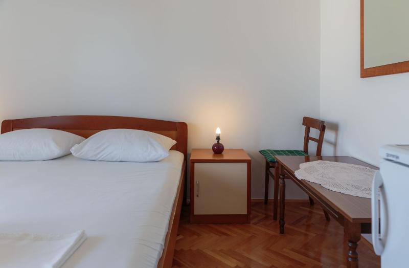 Triple Room image 3