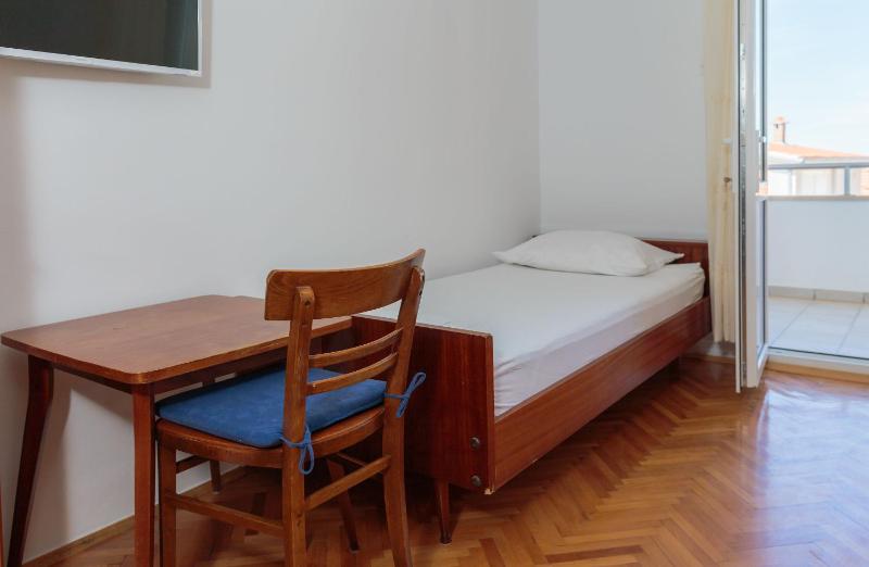 Triple Room image 2