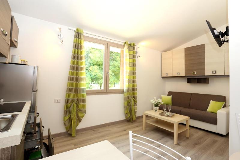 Apartment without Kitchen image 3