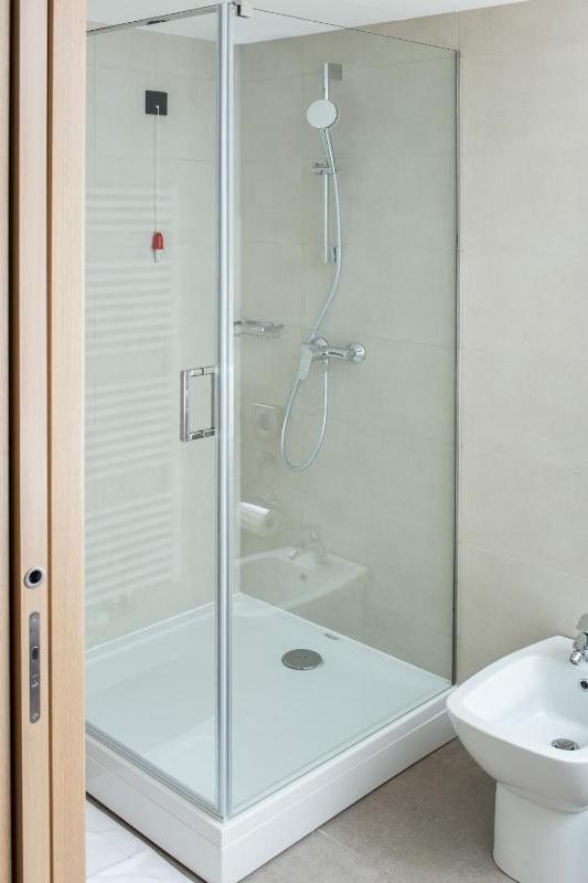 Double Room image 2