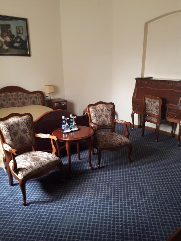 Double Room image 1
