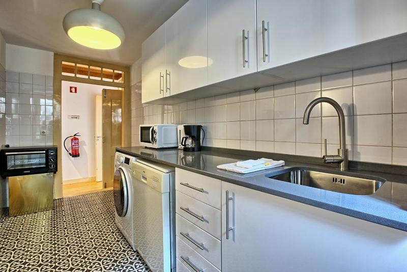 Two-Bedroom Superior Apartment with River View image 4