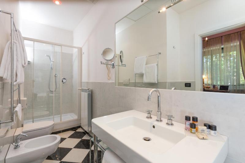 Junior Suite image 2