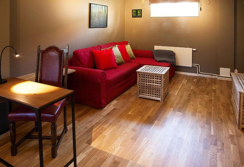 Family Room  image 3