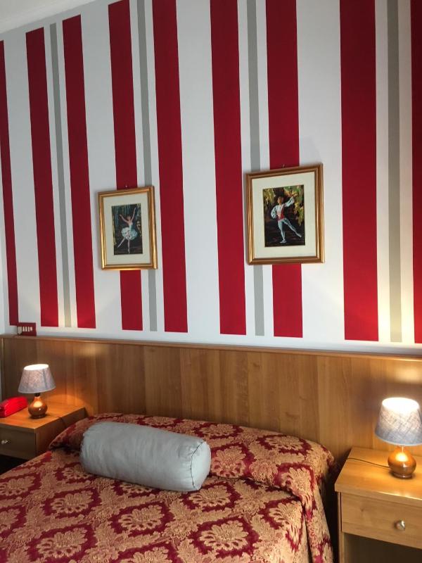 Single Room image 1