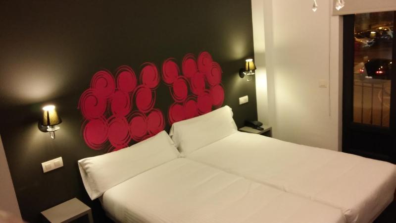 Double or Twin Room image 3