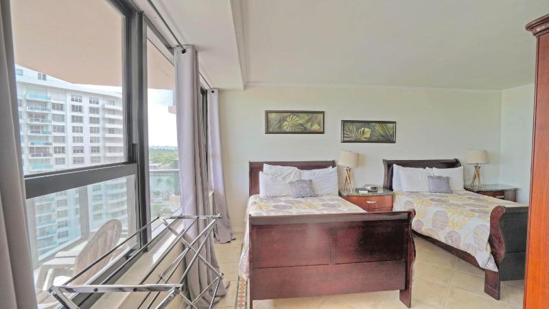 One-Bedroom Apartment with Balcony image 1