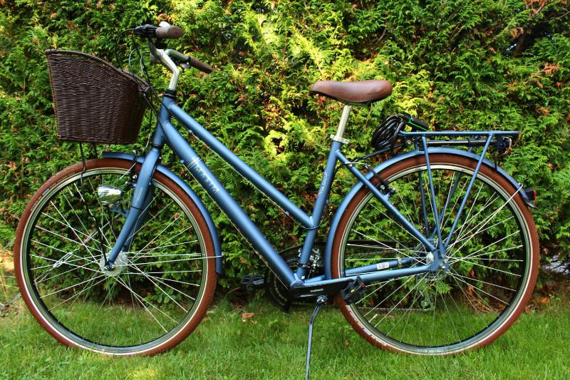 Apartment with Balcony image 3