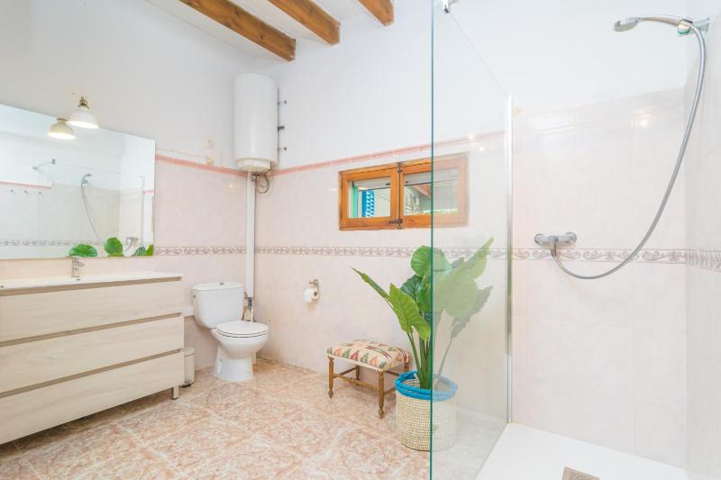 Villa image 2