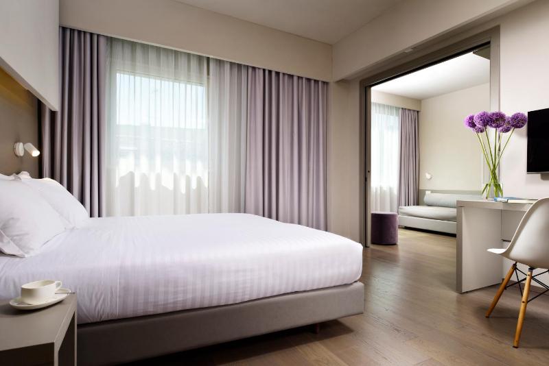 Junior Suite image 2