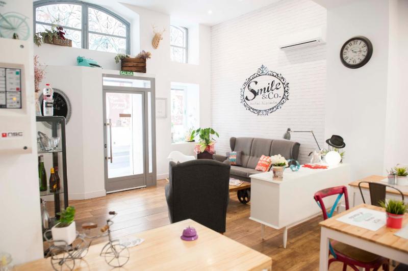 Hotel Smile & Co Hostal Boutique - image 50
