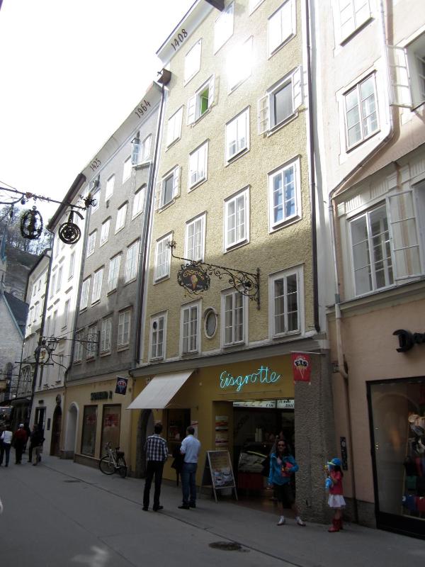 City-Center Apartments - image 3