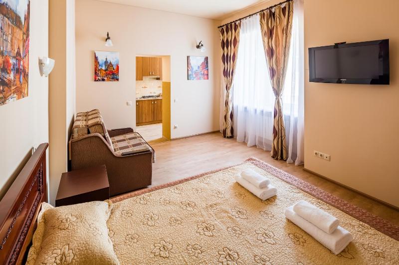 Apartment on Lesya Kurbasa 7 - image 12