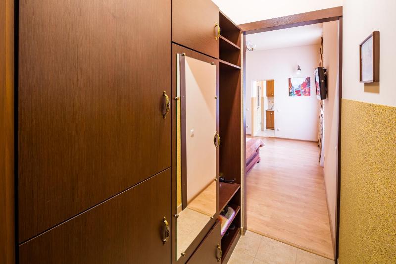 Apartment on Lesya Kurbasa 7 - image 10