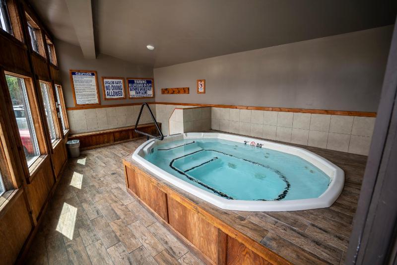 Red Stone Inn - image 7