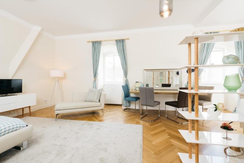 Studio Suite image 2