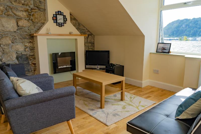 Combie Home Images