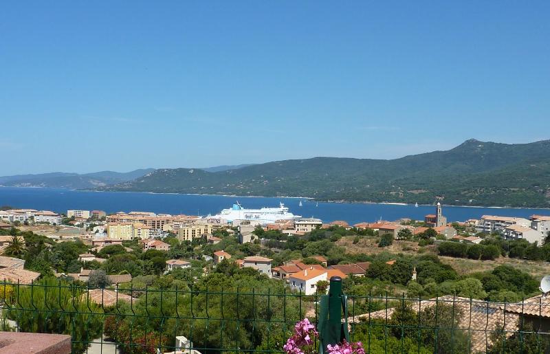 Apartment with Sea View and Terrace image 4
