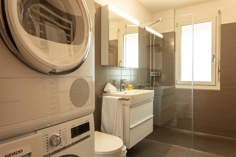 EMA House Serviced Apartments Superior Downtown - image 3