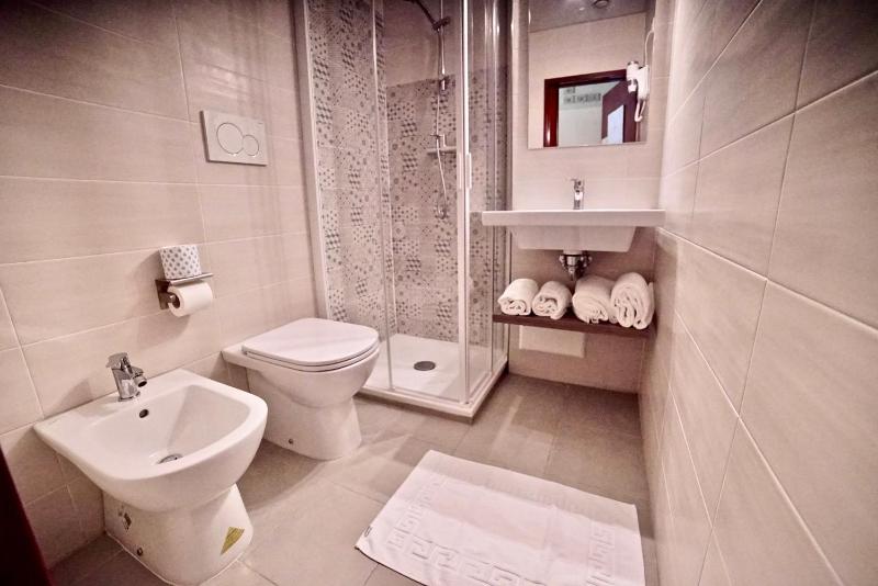 Triple Room image 4