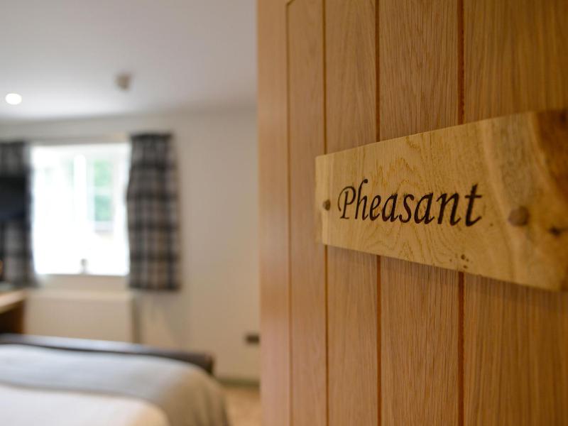 Deluxe King Room - Pheasant image 2