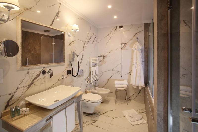 Junior Suite image 4